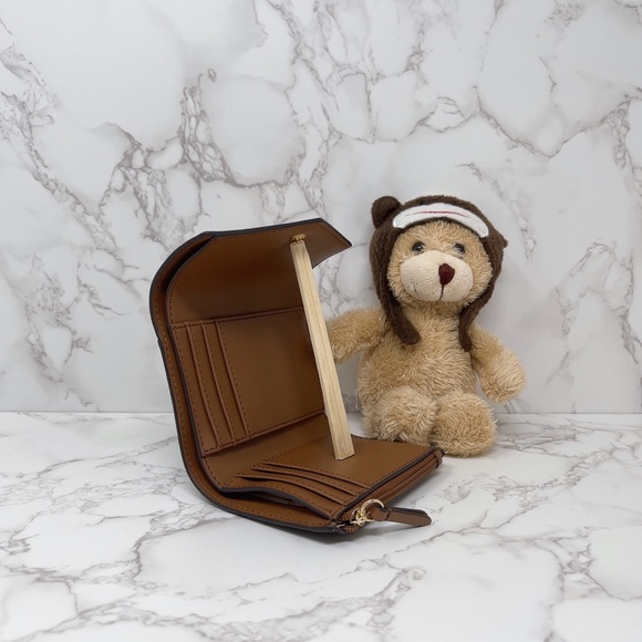 Michael Kors JST Medium Flap Bifold Wallet - Picture 8 of 8